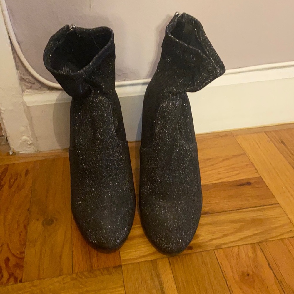 Steven Madden sock booties. Size 8.5